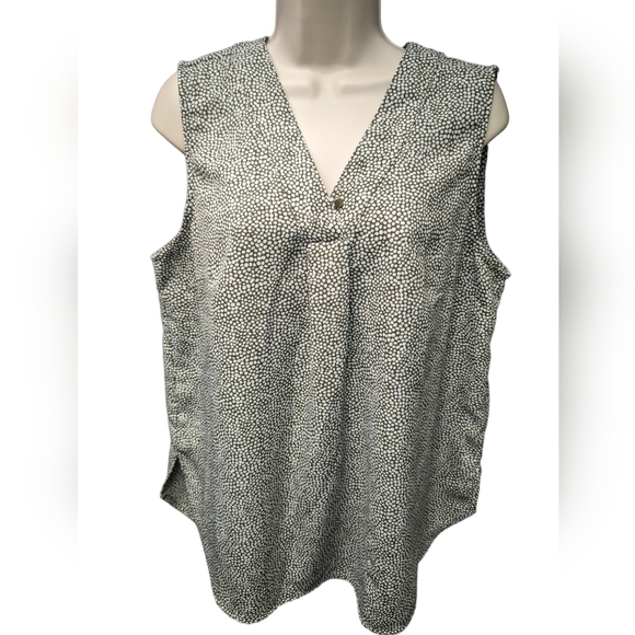 Liz Claiborne Chiffon Sleeveless V Neck Top Sz L - Picture 1 of 11